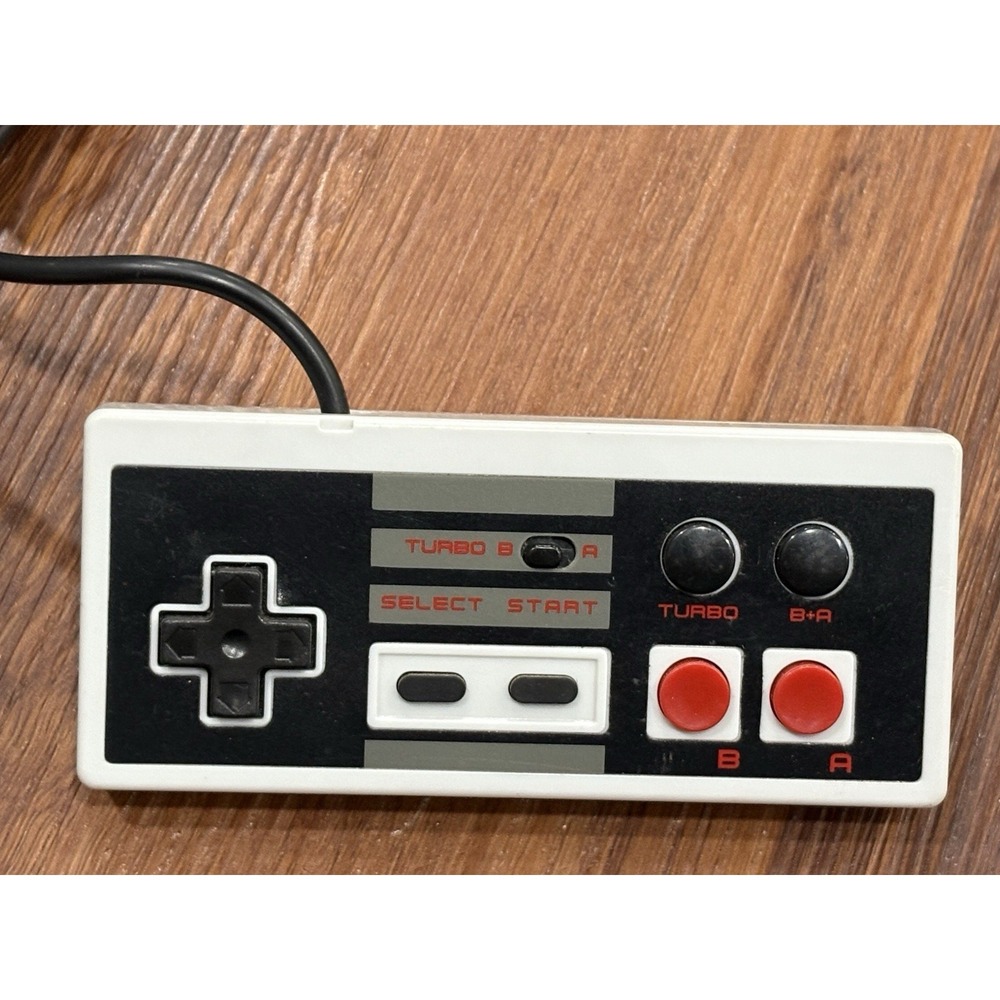 Nintendo NES System Game Controller - Picture 2 of 11